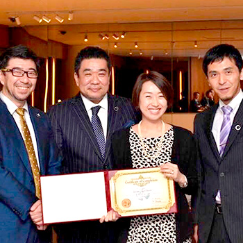 新しい知識と技術を追求