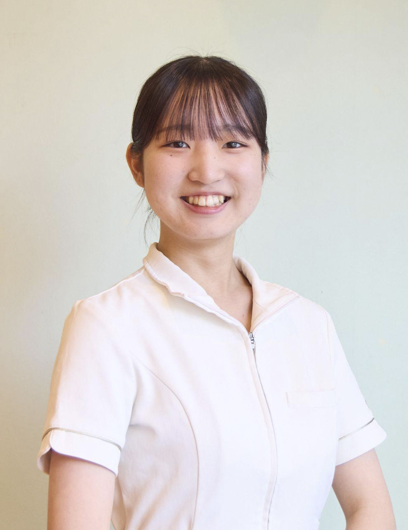トミタ ヒナノ／歯科助手
